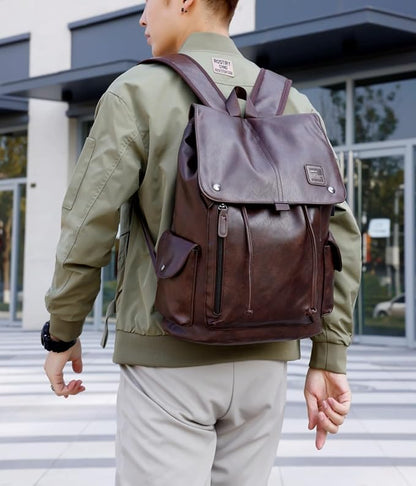 Soft leather backpack, casual PU backpack men women. USB charging port. Suitable for work, commuting, traveling, etc. Waterproof. (Brown)