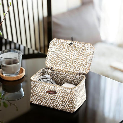 Hipiwe Wicker Shelf Basket Mini Seagrass Basket with Lid Key Holder Box for Entry Tabletop Desk Organizer Home Decor, Whitewash 6.1" x 4" x 3.3"