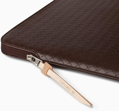Comfyable Woven Laptop Sleeve 13 Inch 14 Inch Compatible with MacBook Air M5 & MacBook Pro M5 Pro/Max 2026, Faux Leather Mac Travel Case for Men Women, Mocha Brown