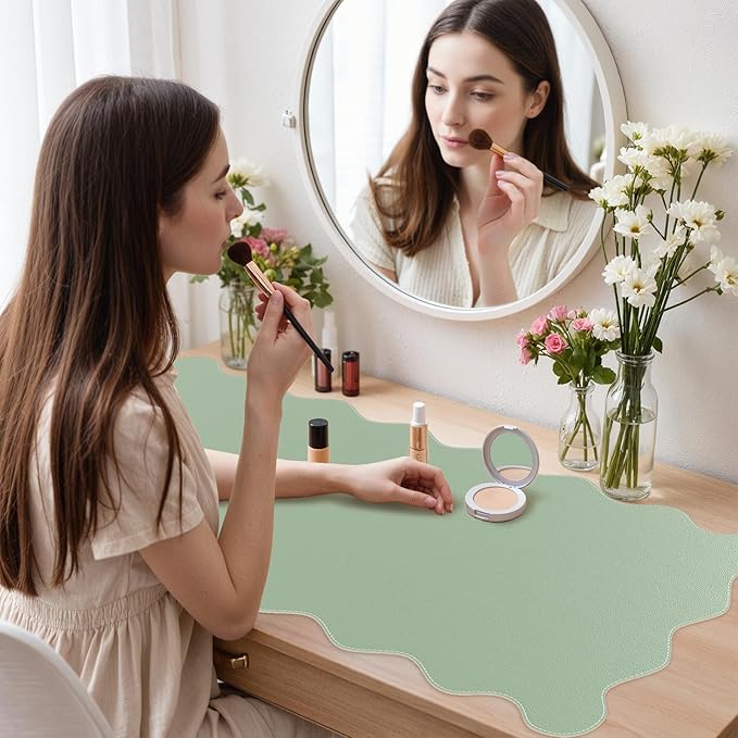 iCasso Leather Desk Pad,Extra Large Mouse Pad for Laptop,Cute Scalloped Nail Table Mat for Women Girl,Non-Slip Keyboard Mat Green,Waterproof PU Desk Cover Mat for Office Home Dorm Travel