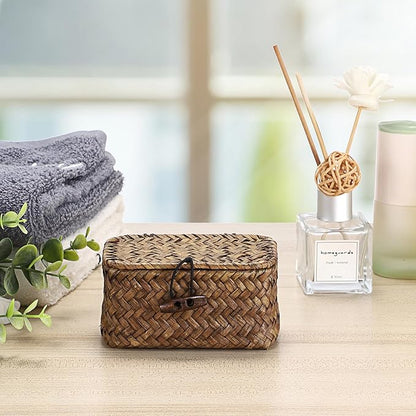 Hipiwe Mini Seagrass Basket with Lid Wicker Storage Basket Small Handwoven Multipurpose Desktop Baskets Home Decor, 4.3"L x 2.5"W x 2.1"H