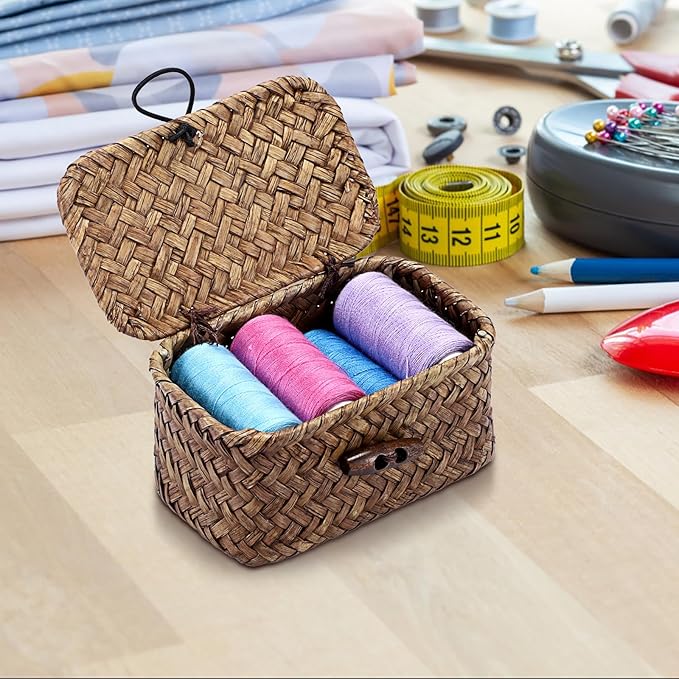 Hipiwe Mini Seagrass Basket with Lid Wicker Storage Basket Small Handwoven Multipurpose Desktop Baskets Home Decor, 4.3"L x 2.5"W x 2.1"H