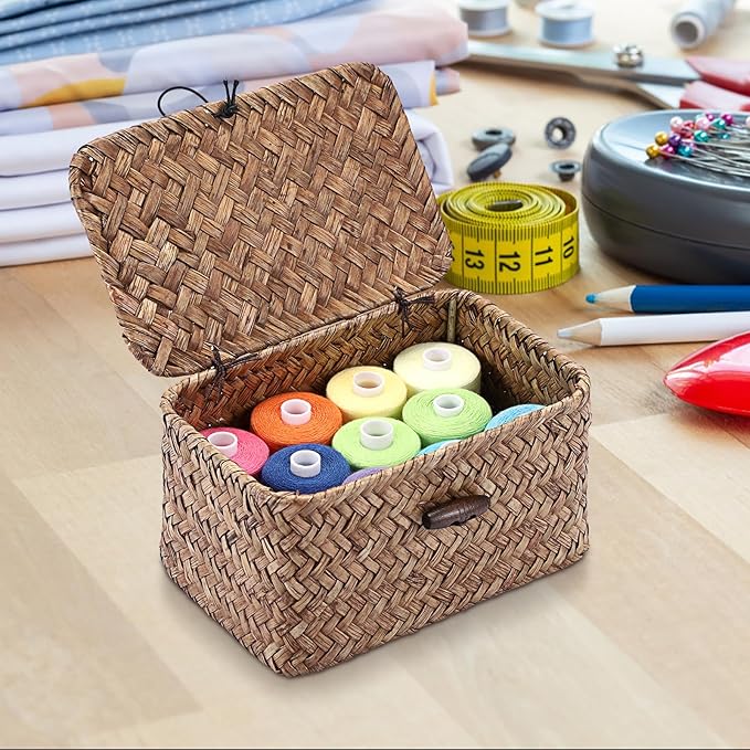 Hipiwe Seagrass Basket Key Holder Box for Entryway Tabletop Desk Organizer with Lid Handwoven Wicker Storage Bin for Hair Ties Candy, 6.1"L x 4.0"W x 3.3"H