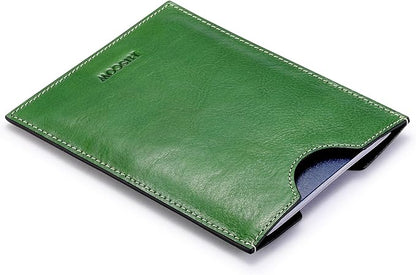 HISCOW Minimalist Passport Sleeve - Italian Calfskin (Green Vegetable-Tanned Leather)
