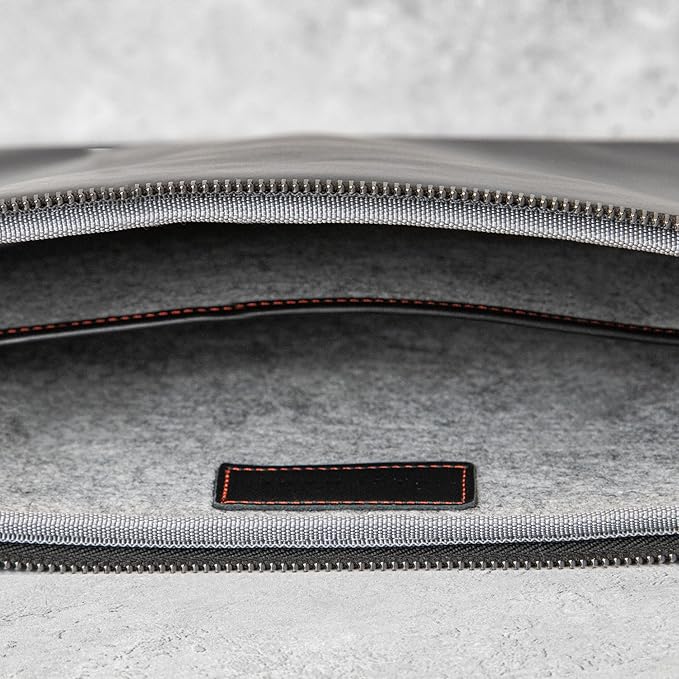 Casemade Real Leather Laptop Case/Zipped Folio Bag with Inner Pocket & Wool Lining Compatible with Apple MacBook, HP, Dell, Asus, Levovo (14 Inch - Black)