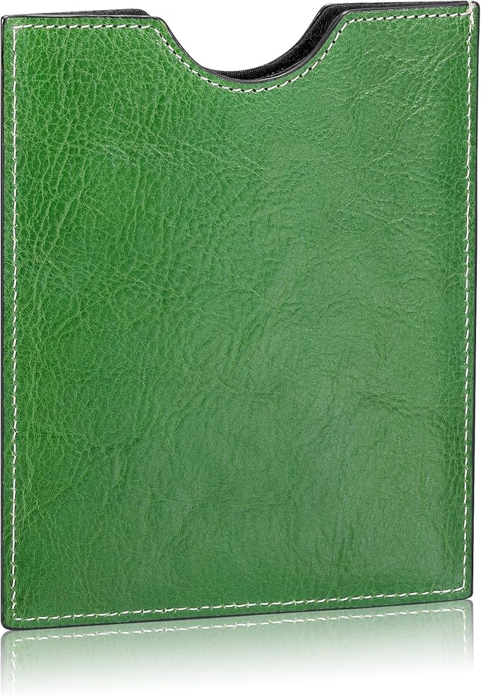 HISCOW Minimalist Passport Sleeve - Italian Calfskin (Green Vegetable-Tanned Leather)