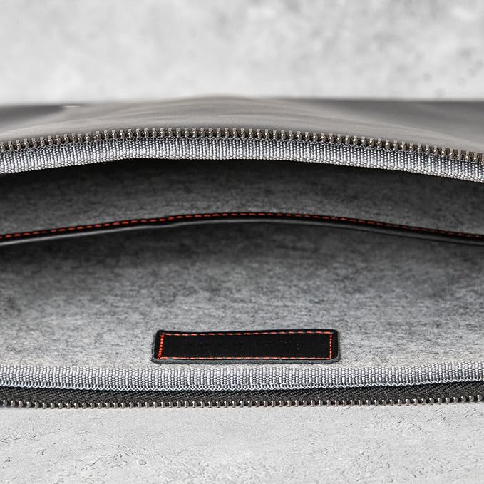 Casemade Real Leather Laptop Case/Zipped Folio Bag with Inner Pocket & Wool Lining Compatible with Apple MacBook, HP, Dell, Asus, Levovo (16 Inch - Black)